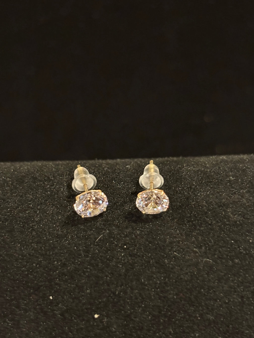 Classic Round Cut 14K Gold Earrings Studs