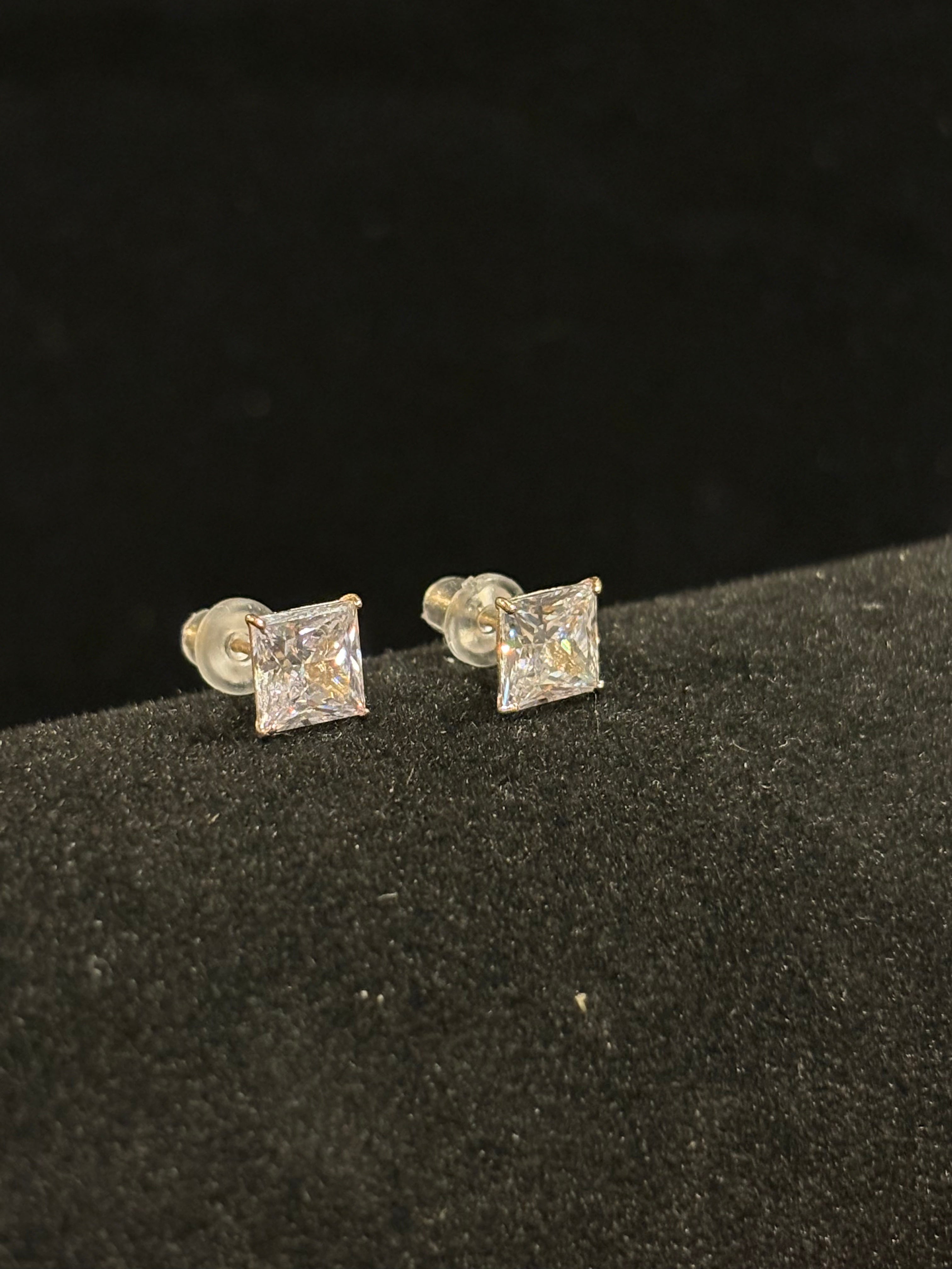 Contemporary Sparkle: Classic Princess-Cut 14K Gold Earrings