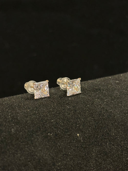 Contemporary Sparkle: Classic Princess-Cut 14K Gold Earrings