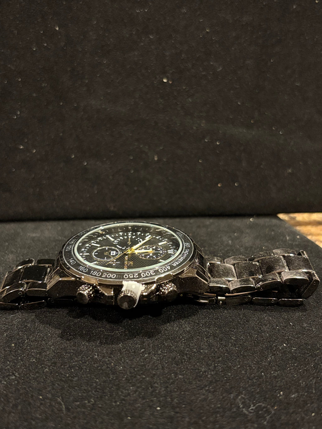 Bold Precision: Men’s Montres Carlo Gunmetal Tachymeter Watch (50mm)