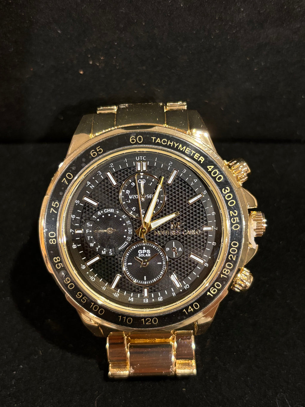 Golden Prestige: Men’s Montres Carlo Gold-Tone Tachymeter Watch (50mm)