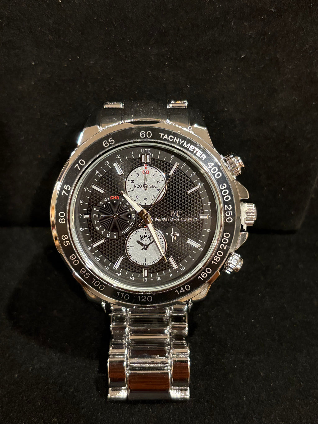 Steel Elegance: Men’s Montres Carlo Silver-Tone Tachymeter Watch (50mm)