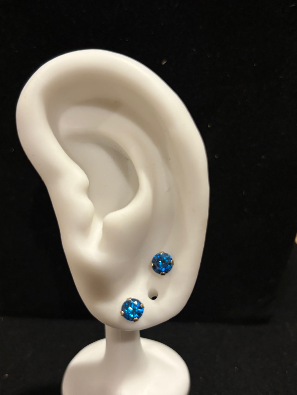 Yellow Gold Round Vibrant Blue Topaz Stud Earrings 14K