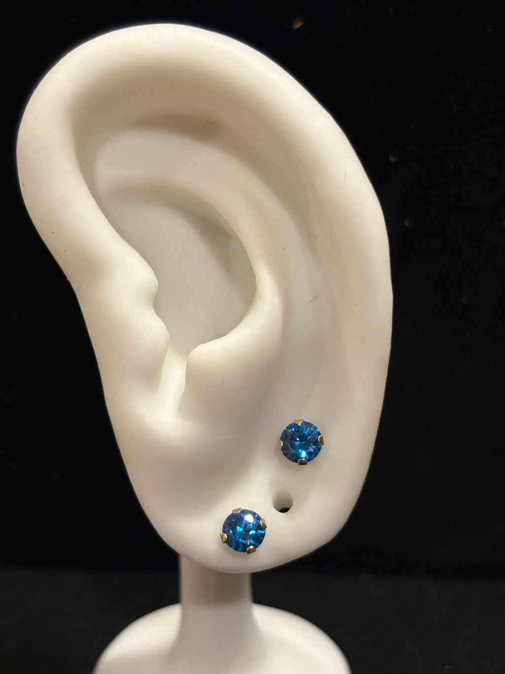 Yellow Gold Round Vibrant Blue Topaz Stud Earrings 14K