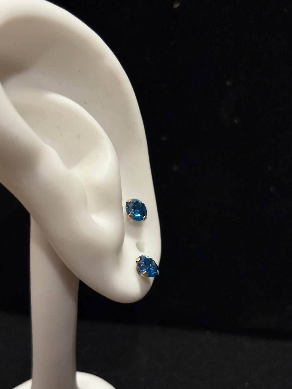Yellow Gold Round Vibrant Blue Topaz Stud Earrings 14K
