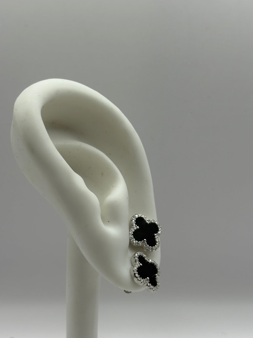 Elegant Black Clover Moissanite Stud Earrings (0.27ctw)