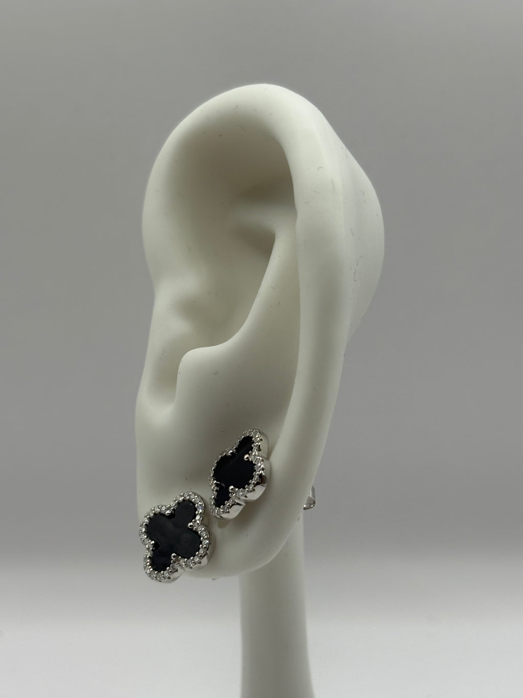 Elegant Black Clover Moissanite Stud Earrings (0.27ctw)