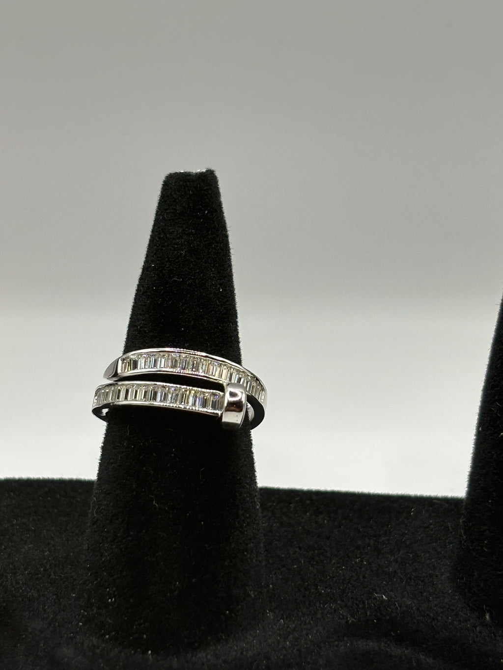 Baguette Moissanite Bypass Nail Ring