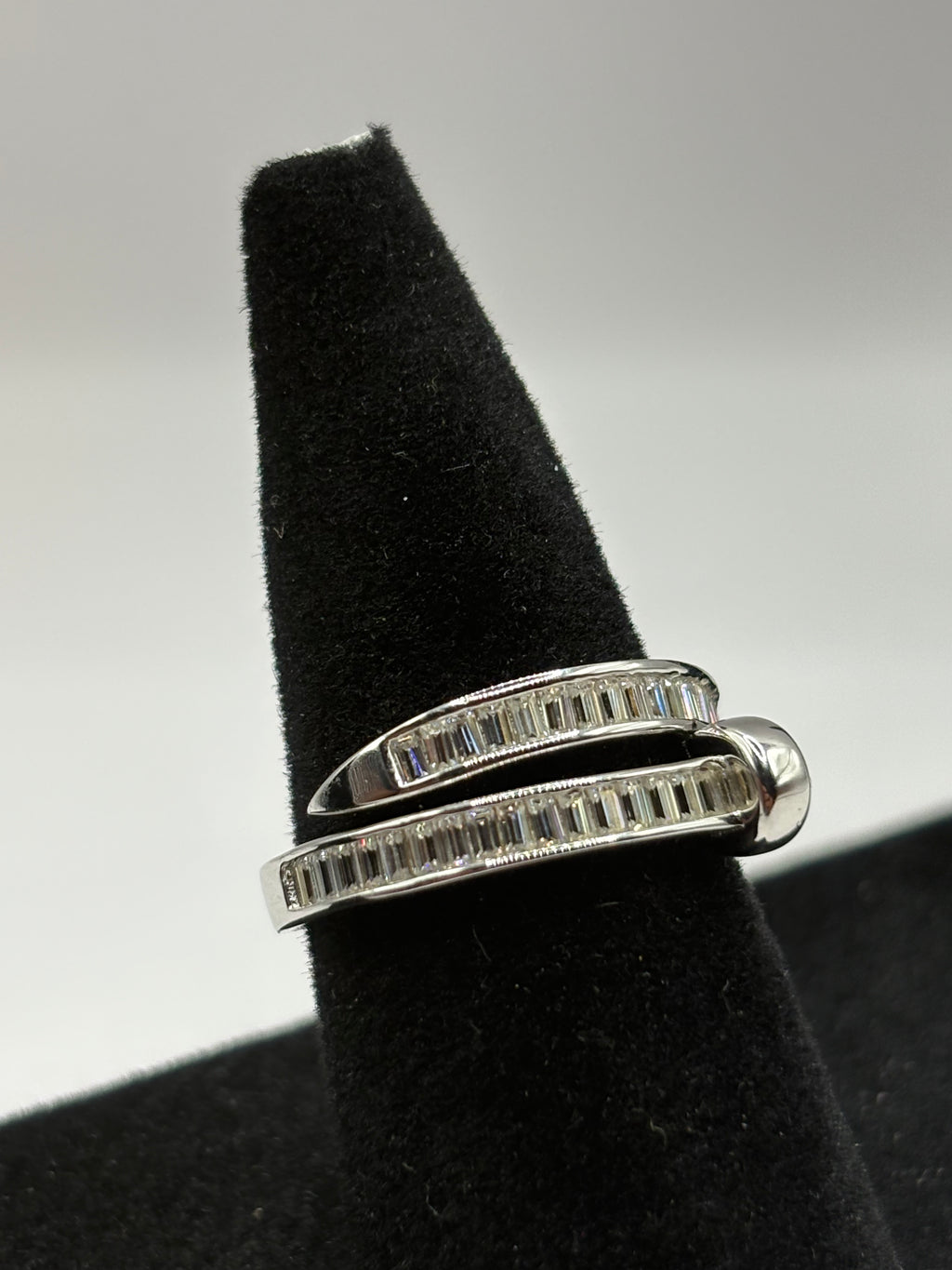 Baguette Moissanite Bypass Nail Ring