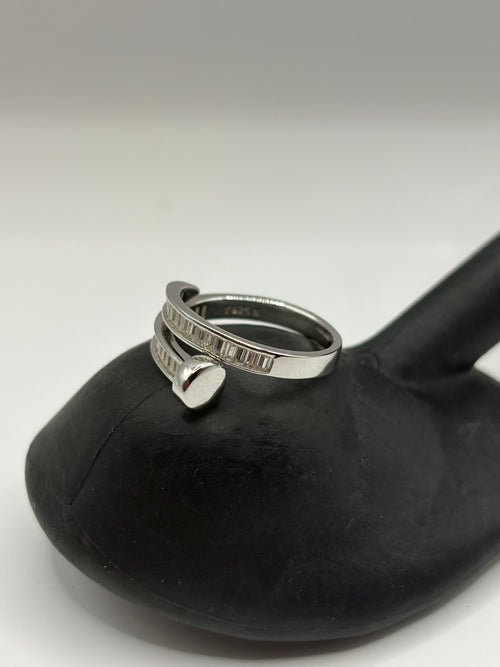 Baguette Moissanite Bypass Nail Ring