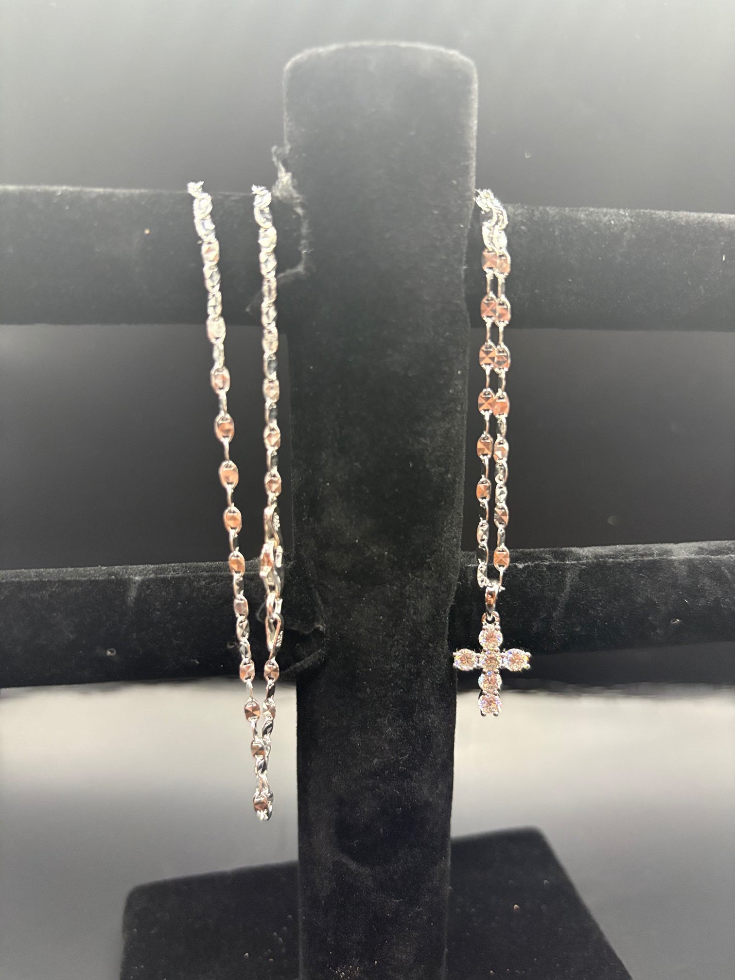 Cross Pendant Necklace in S925 Sterling Silver – Diamond Sparkle Faith Charm